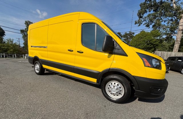 Used 2023 Ford Transit 250 Medium Roof AWD image 8