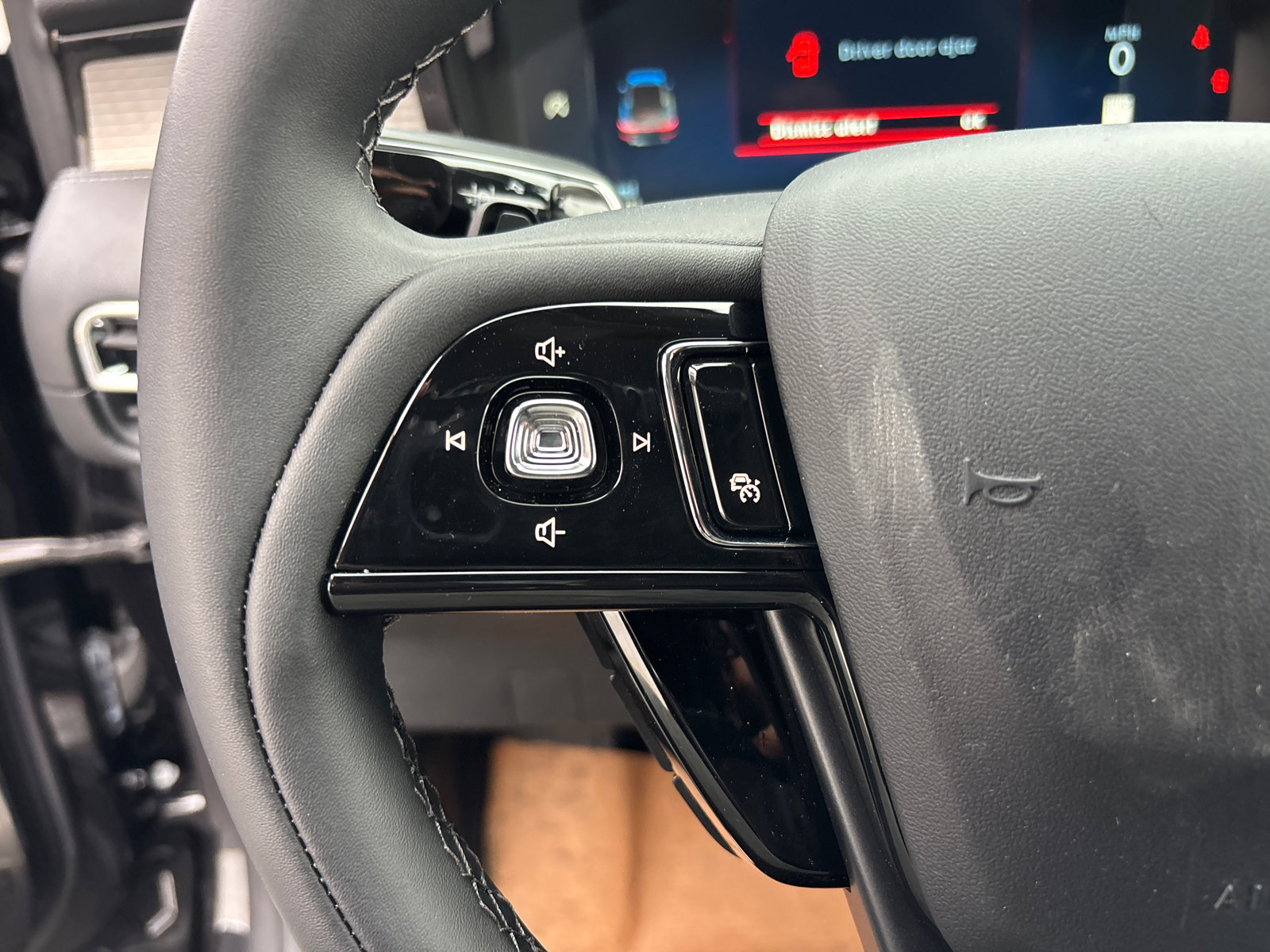 New 2026 Lincoln Corsair Premiere AWD/4WD image 17