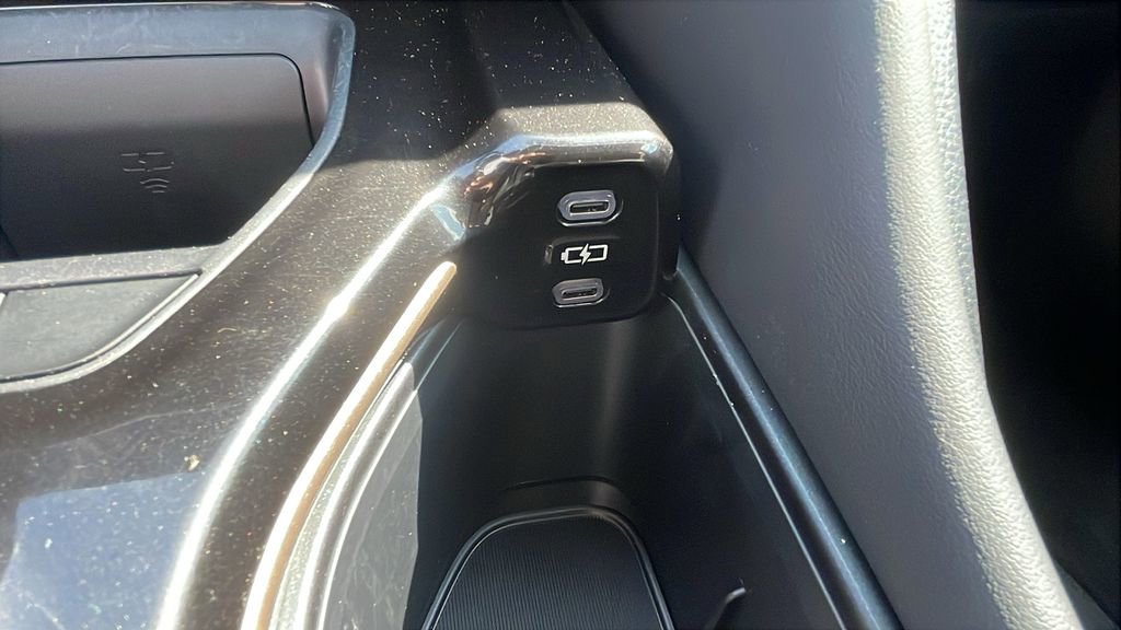 Certified 2025 Toyota Crown Limited image 18