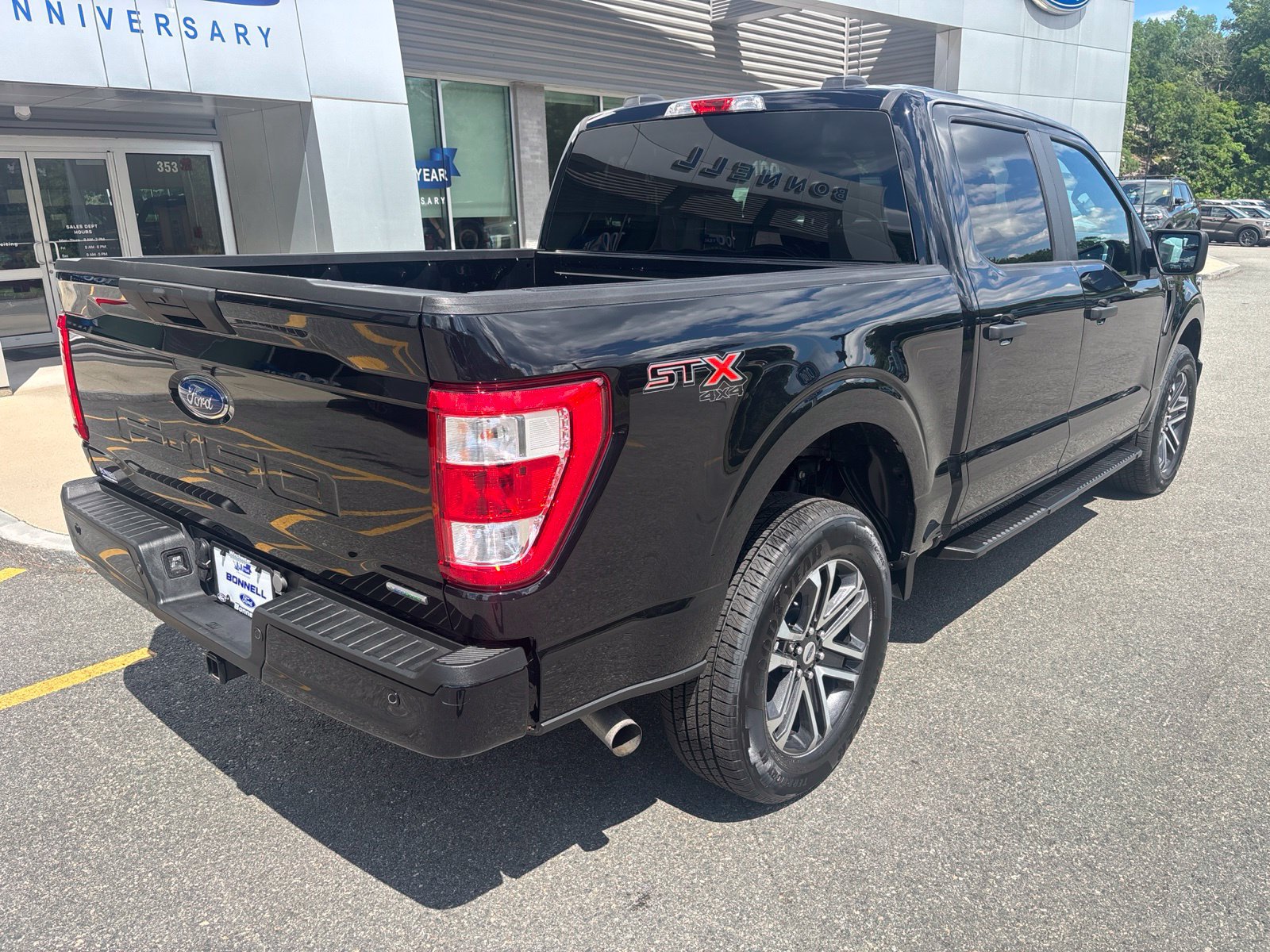 Certified 2023 Ford F150 XL w/ STX Appearance Package AWD/4WD image 3