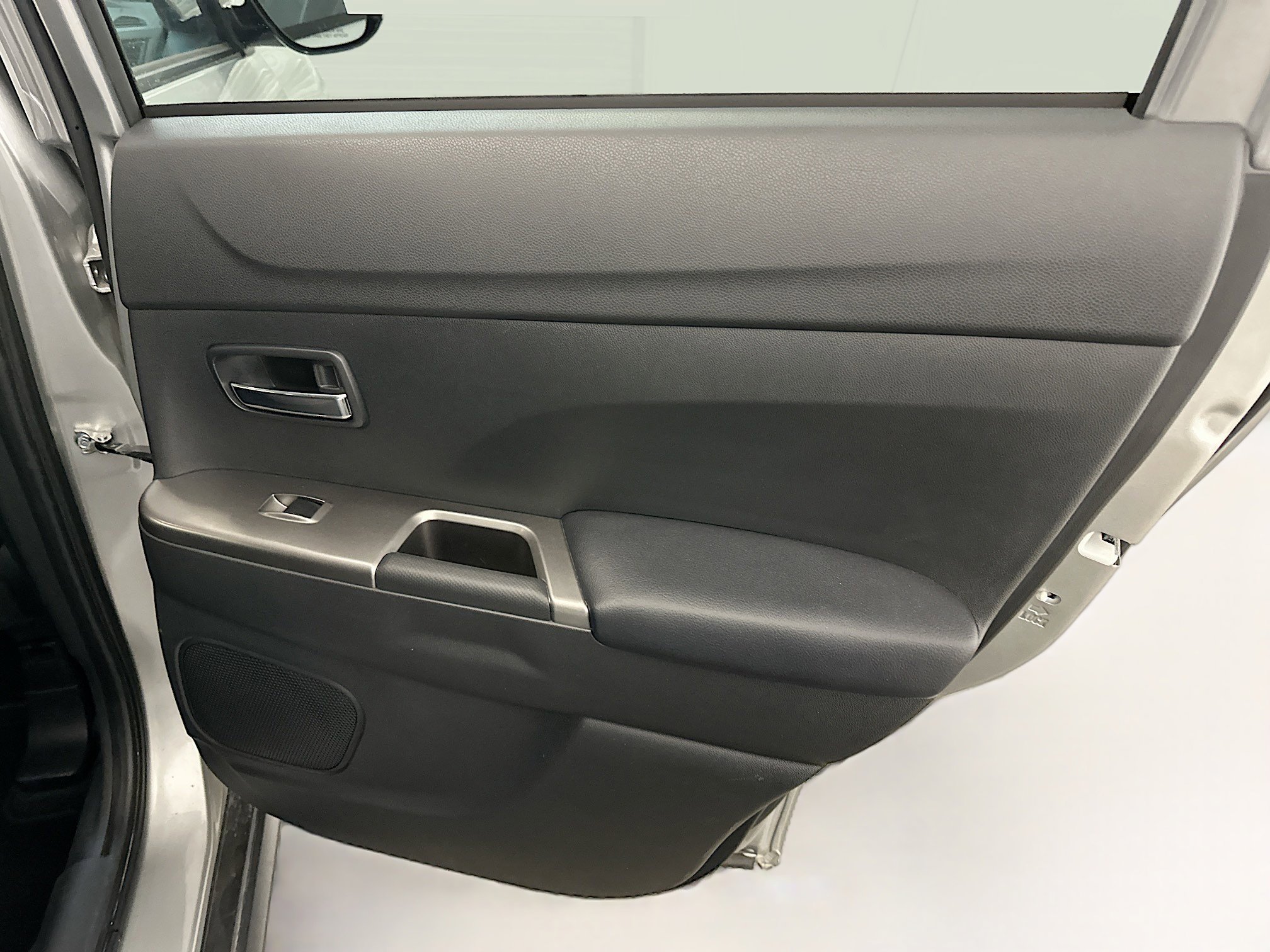 Used 2025 Mitsubishi Outlander Sport SE image 30