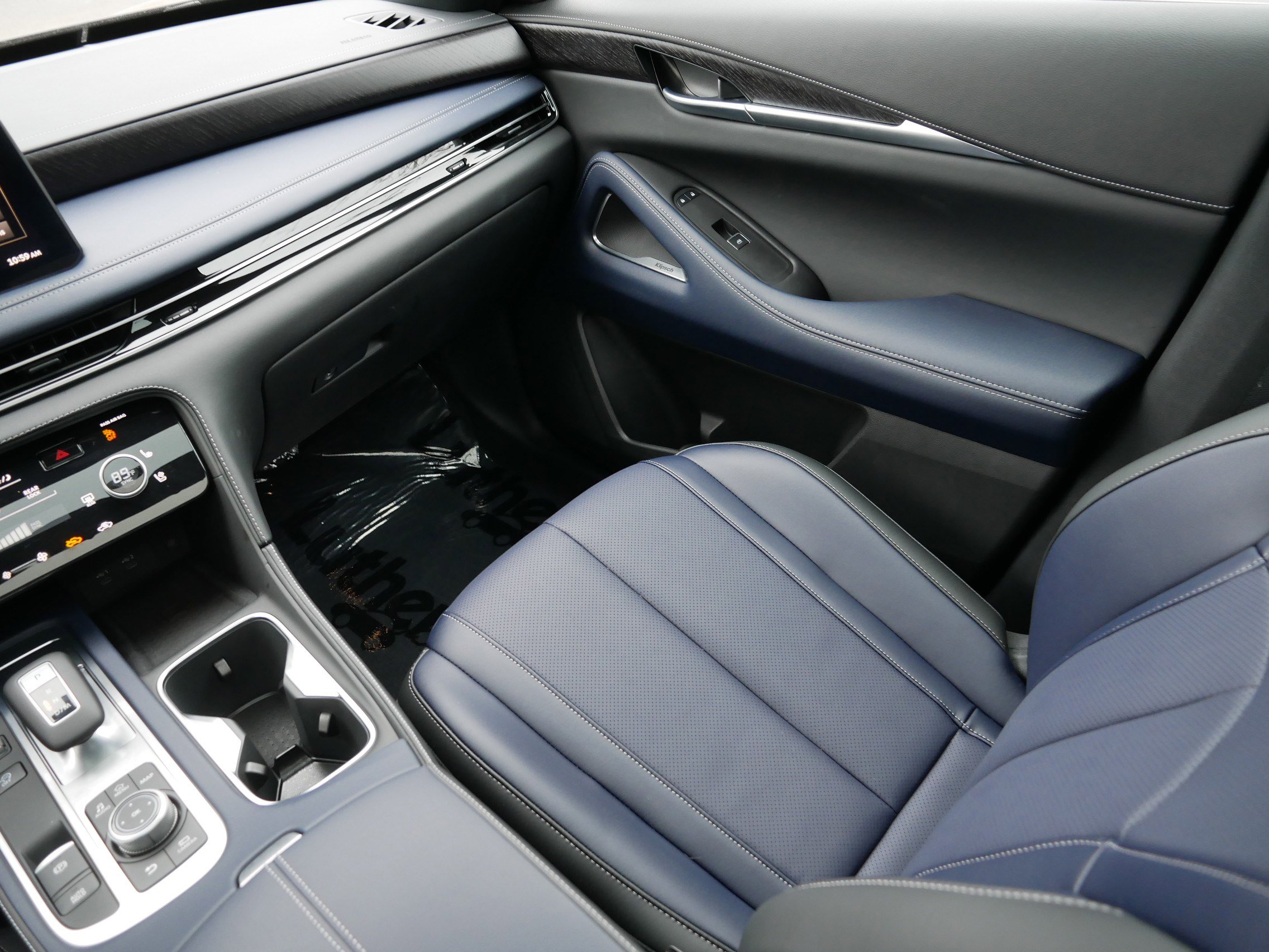 Certified 2026 INFINITI QX60 Sport w/ Dark Cargo Package image 11