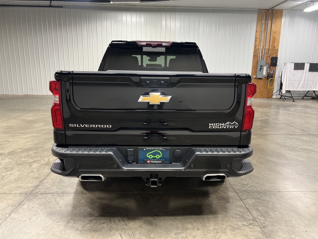 Certified 2024 Chevrolet Silverado 1500 High Country w/ Technology Package AWD/4WD image 8