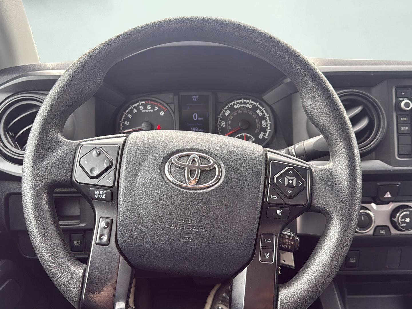 Used 2019 Toyota Tacoma SR image 12
