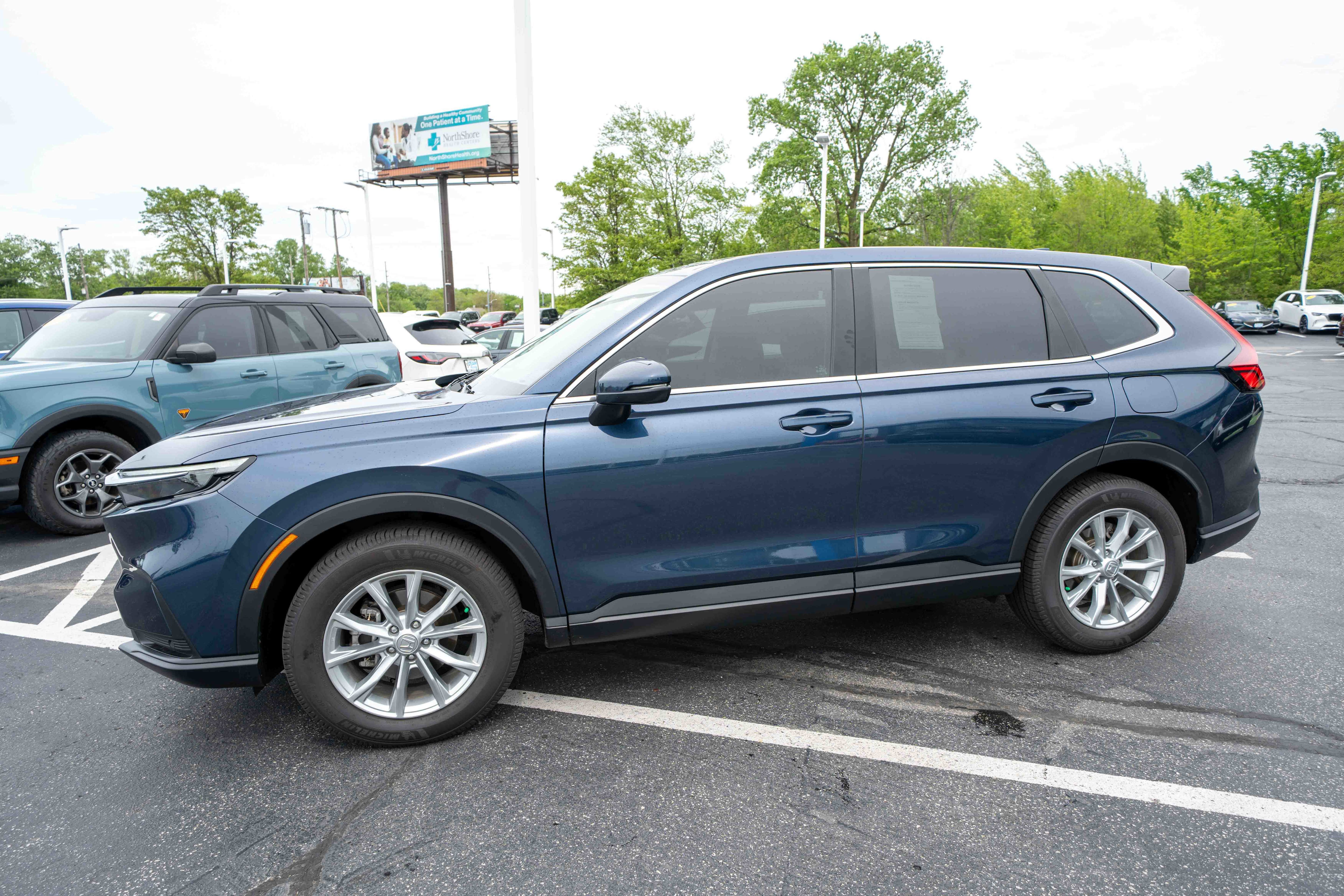 Used 2023 Honda Passport EX-L image 3