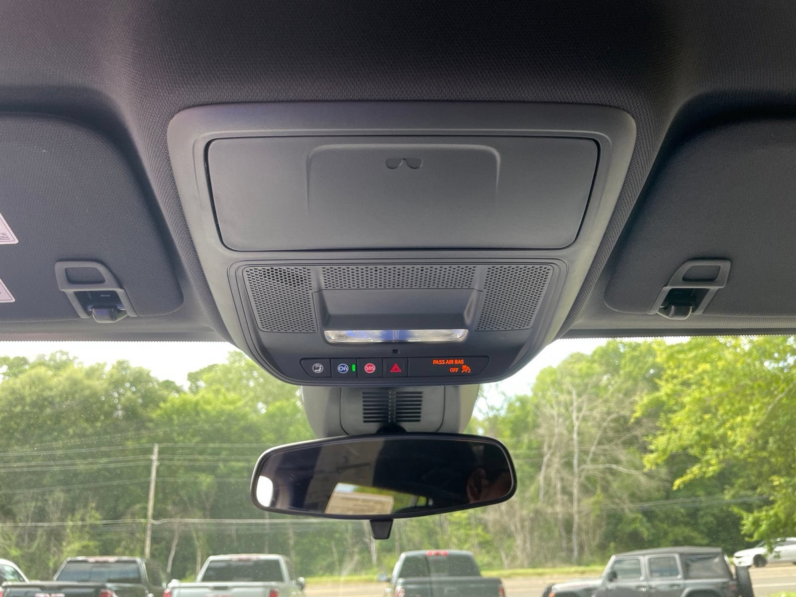 New 2027 GMC Terrain Elevation w/ Elevation Premium Package FWD image 26