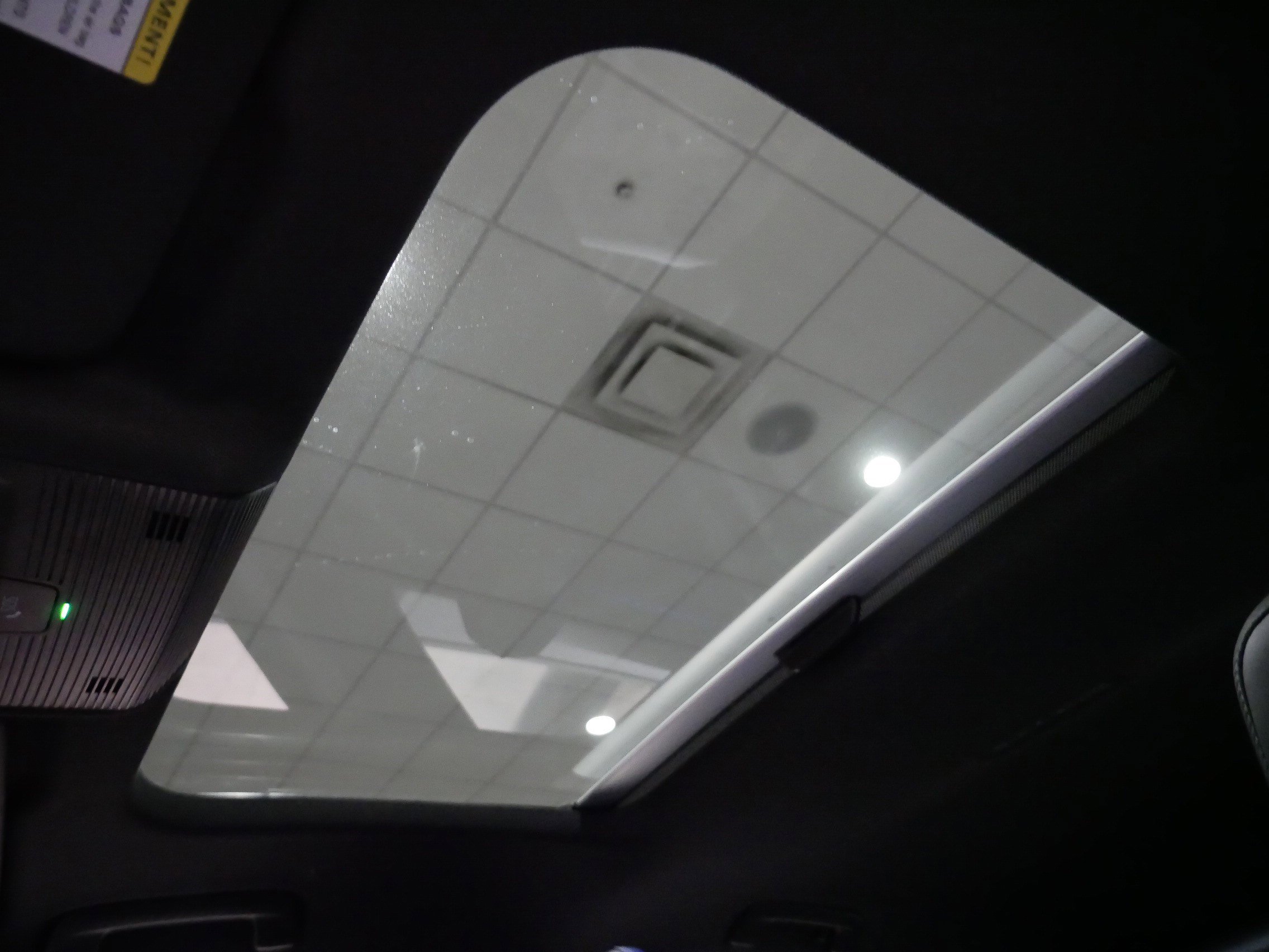 Used 2024 Volkswagen Golf R image 25