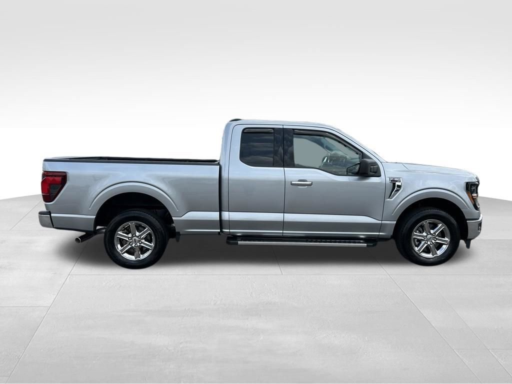 Used 2025 Ford F150 XLT w/ Equipment Group 301A Standard RWD image 6