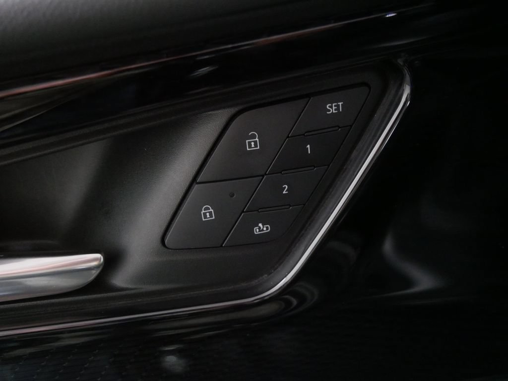 Used 2024 Chevrolet Blazer EV RS AWD/4WD image 15