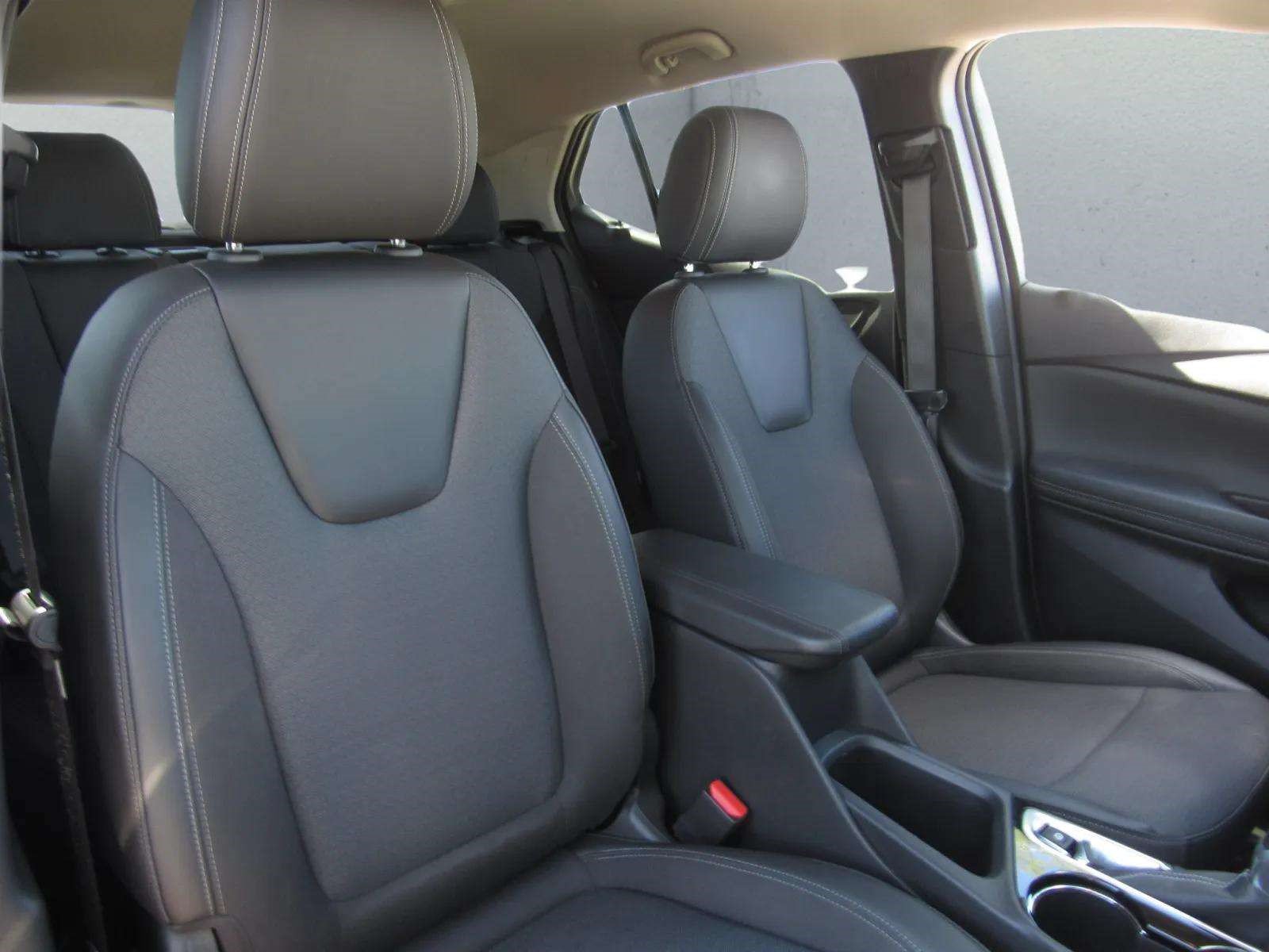 Used 2023 Buick Encore GX Preferred FWD image 10