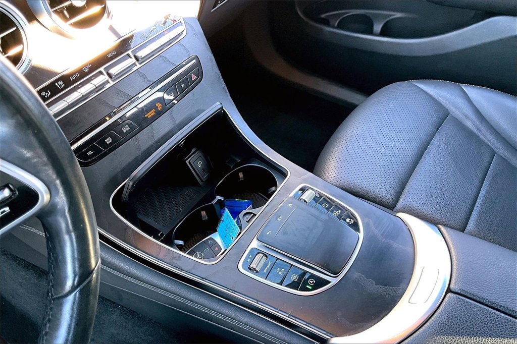 Used 2021 Mercedes-Benz GLC 300 4MATIC image 15