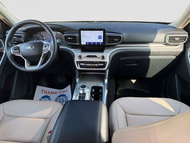 Used 2024 Ford Explorer XLT w/ Equipment Group 202A image 19