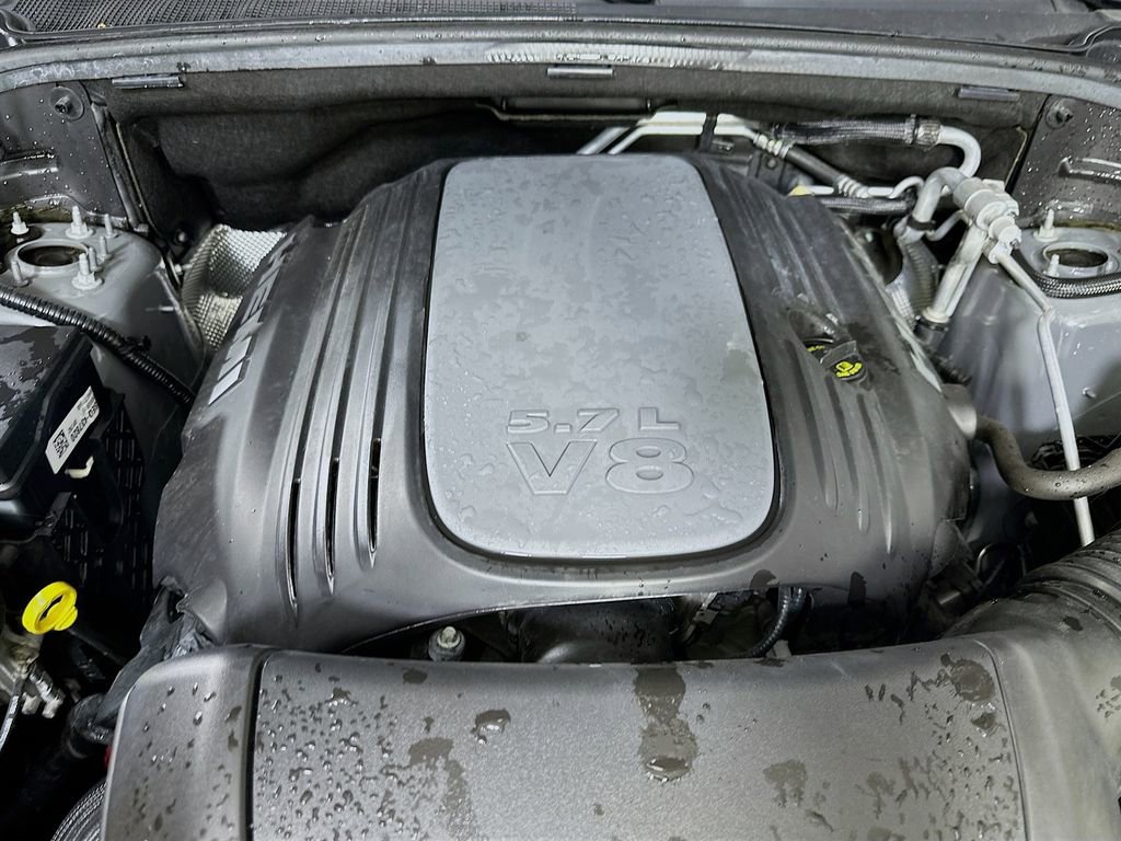 Used 2023 Dodge Durango R/T w/ Hemi Orange Plus Package RWD image 9