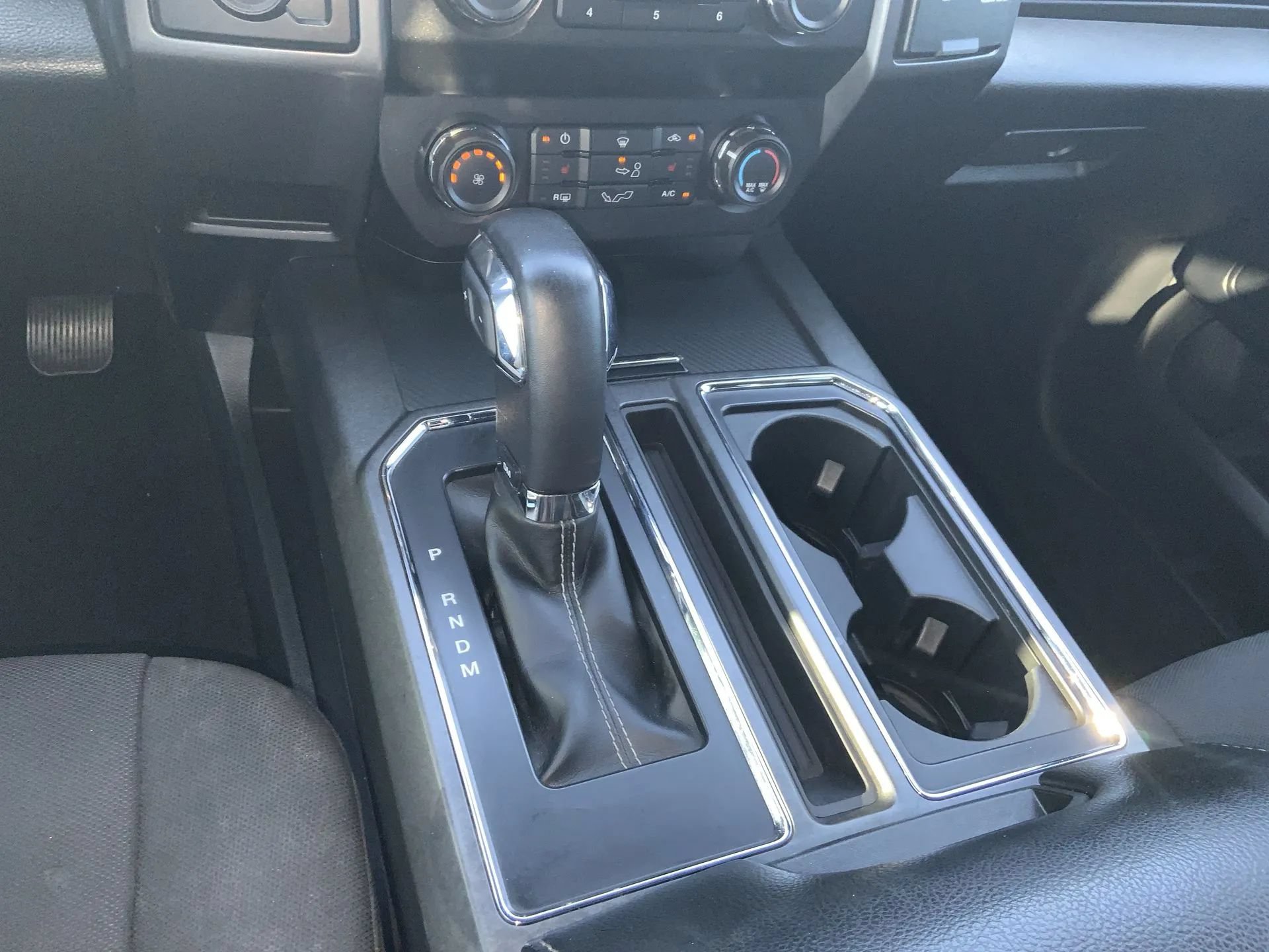 Used 2019 Ford F150 XLT w/ Equipment Group 302A Luxury AWD/4WD image 21