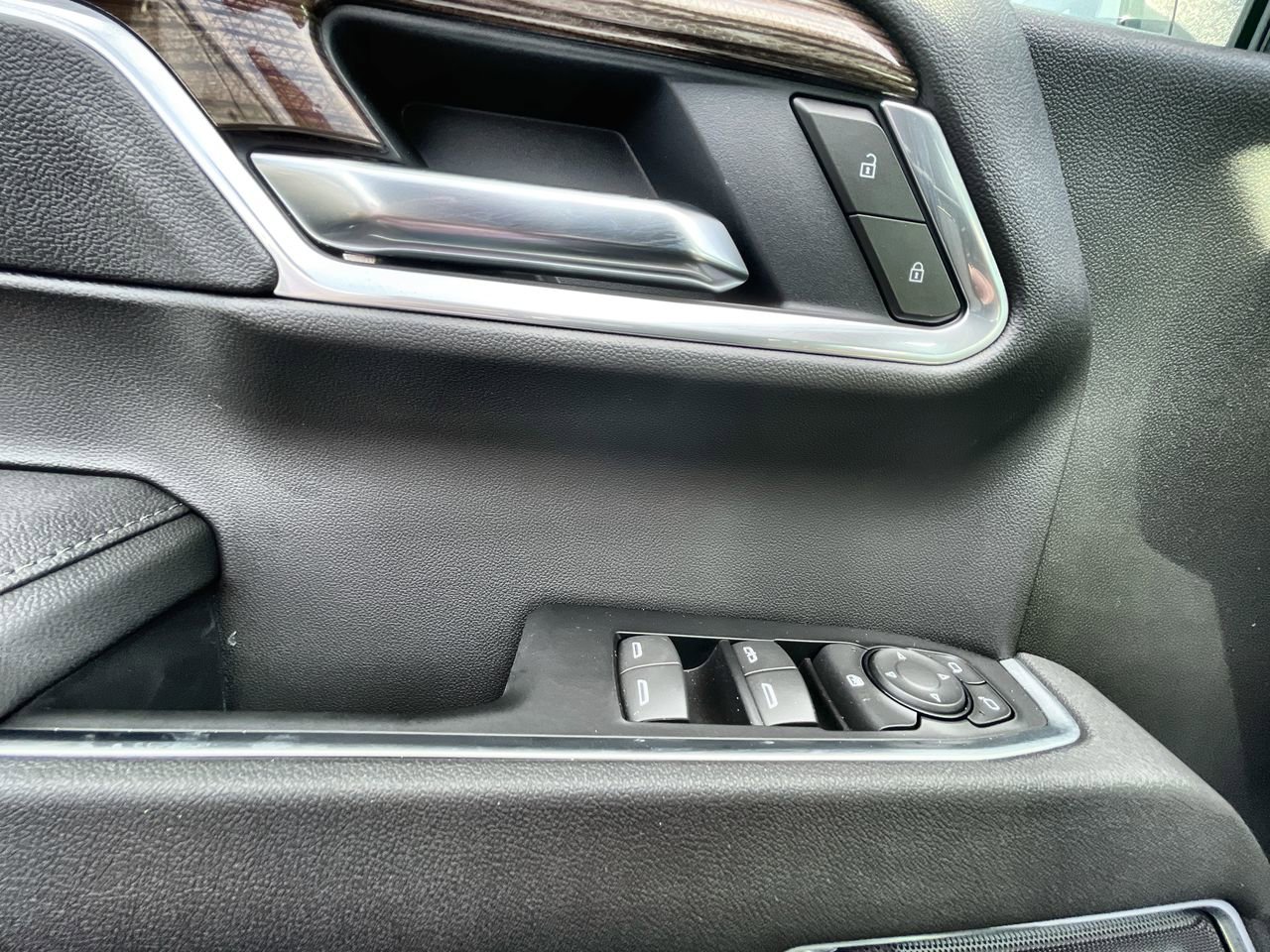 New 2025 Chevrolet Silverado 1500 RST AWD/4WD image 23