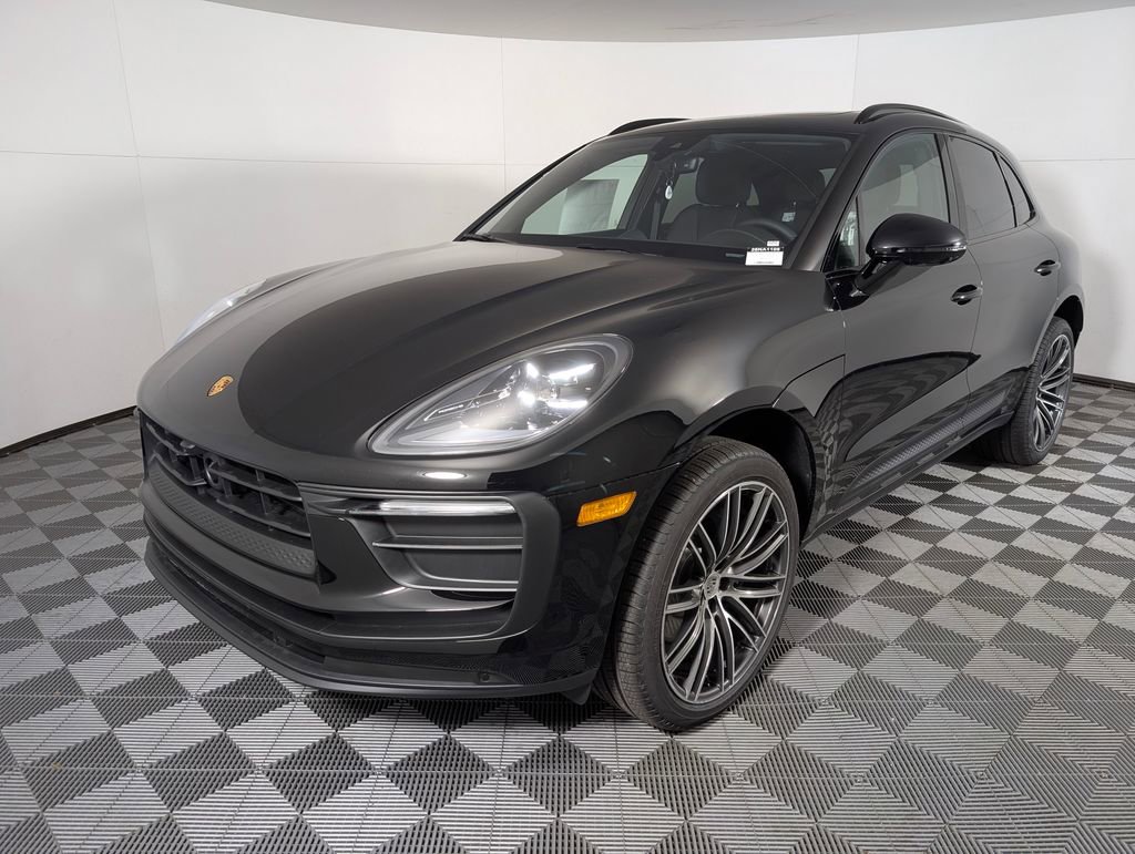New 2026 Porsche Macan image 1