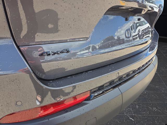 New 2025 Jeep Grand Cherokee L Limited w/ Luxury Tech Group II image 42