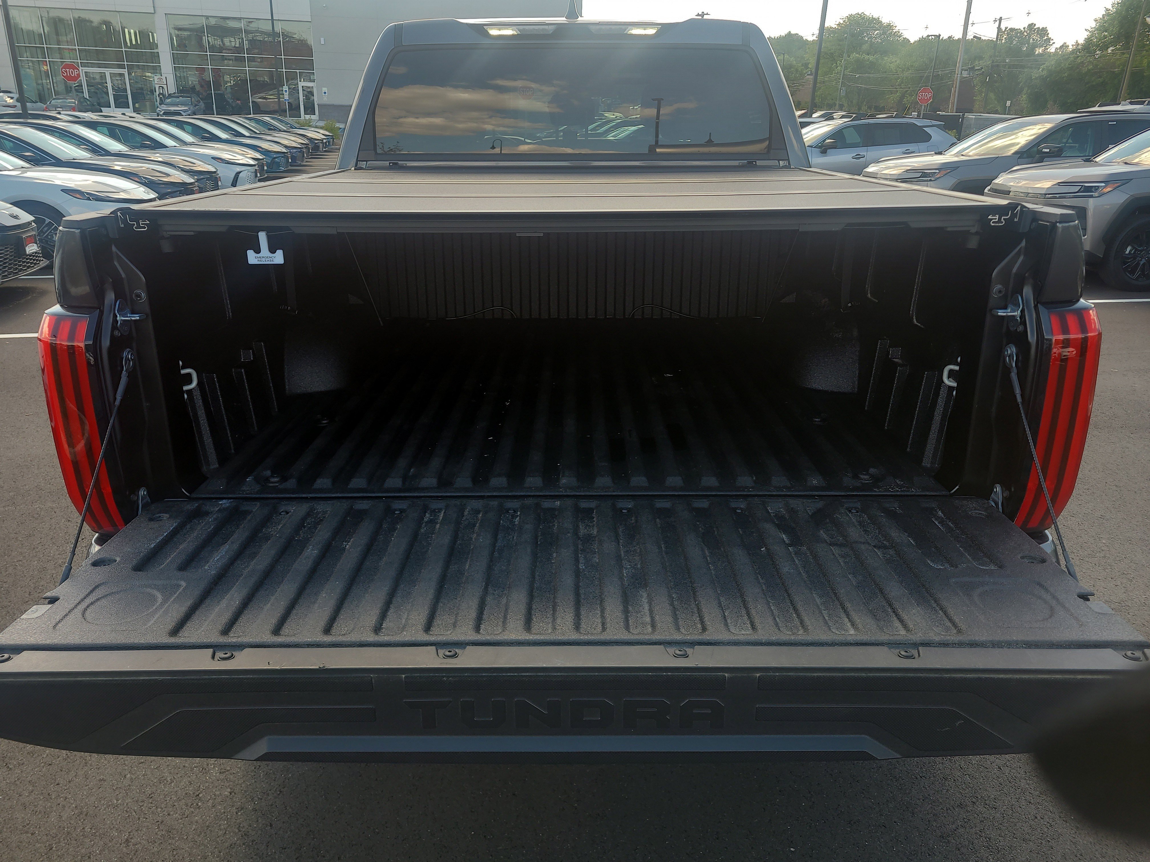 Used 2025 Toyota Tundra SR5 AWD/4WD image 30