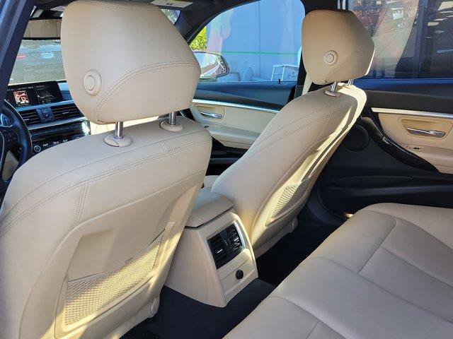 Used 2018 BMW 330i Sedan RWD image 13