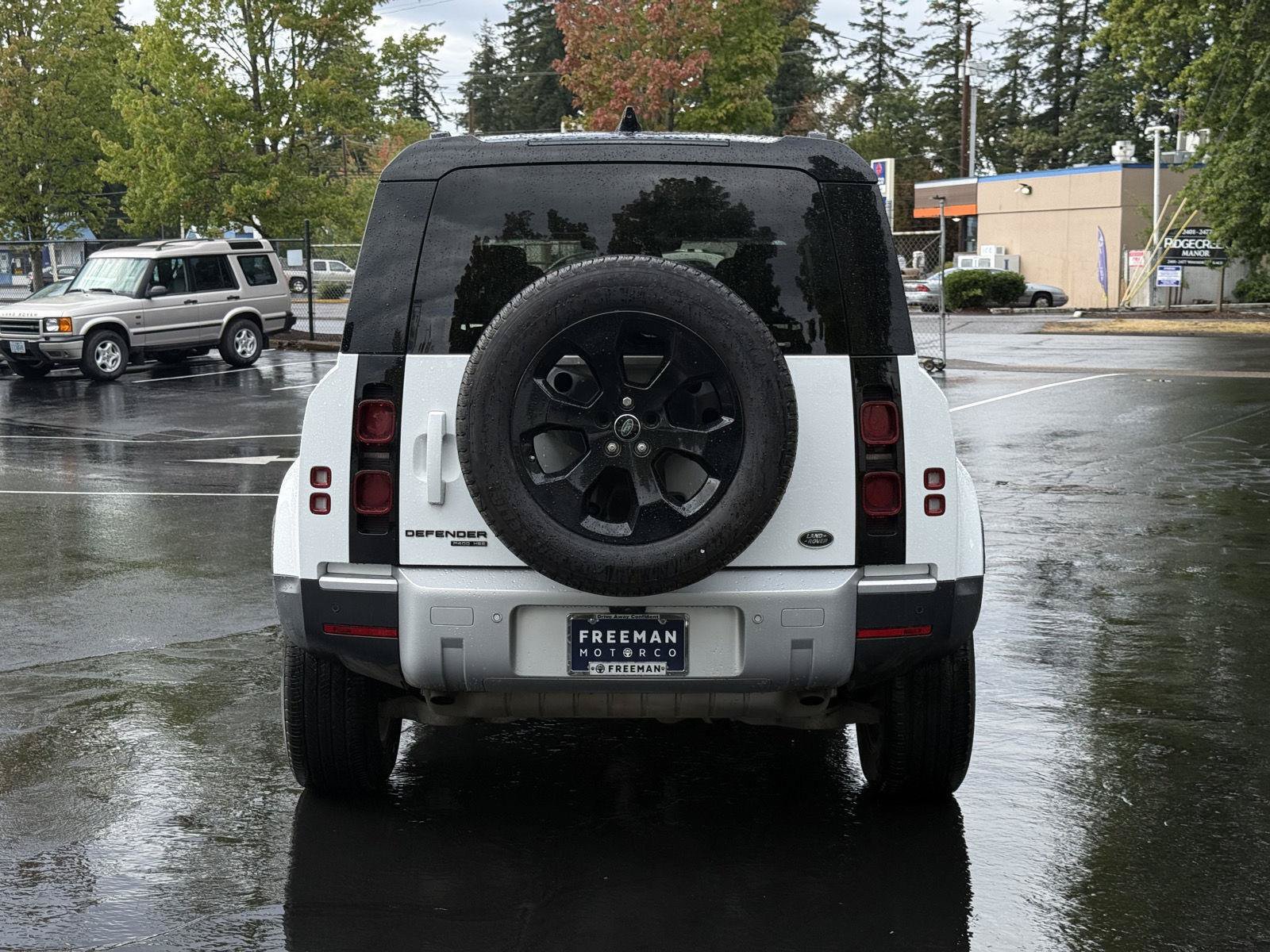 Used 2020 Land Rover Defender 110 HSE AWD/4WD image 7