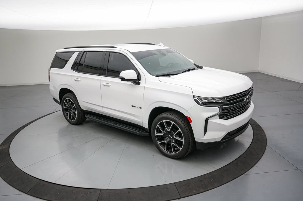 Used 2022 Chevrolet Tahoe RST w/ Luxury Package AWD/4WD image 2