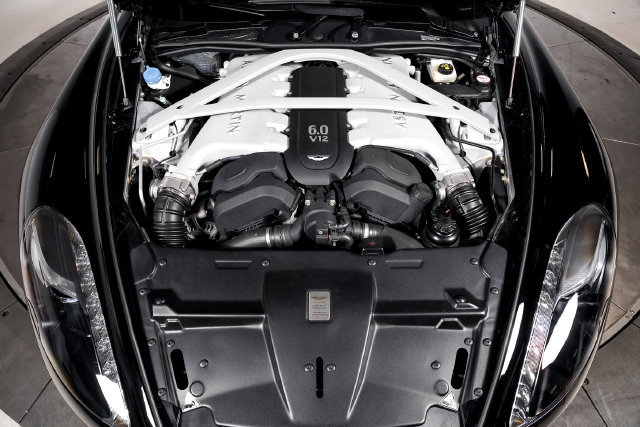 Used 2016 Aston Martin DB9 GT RWD image 11