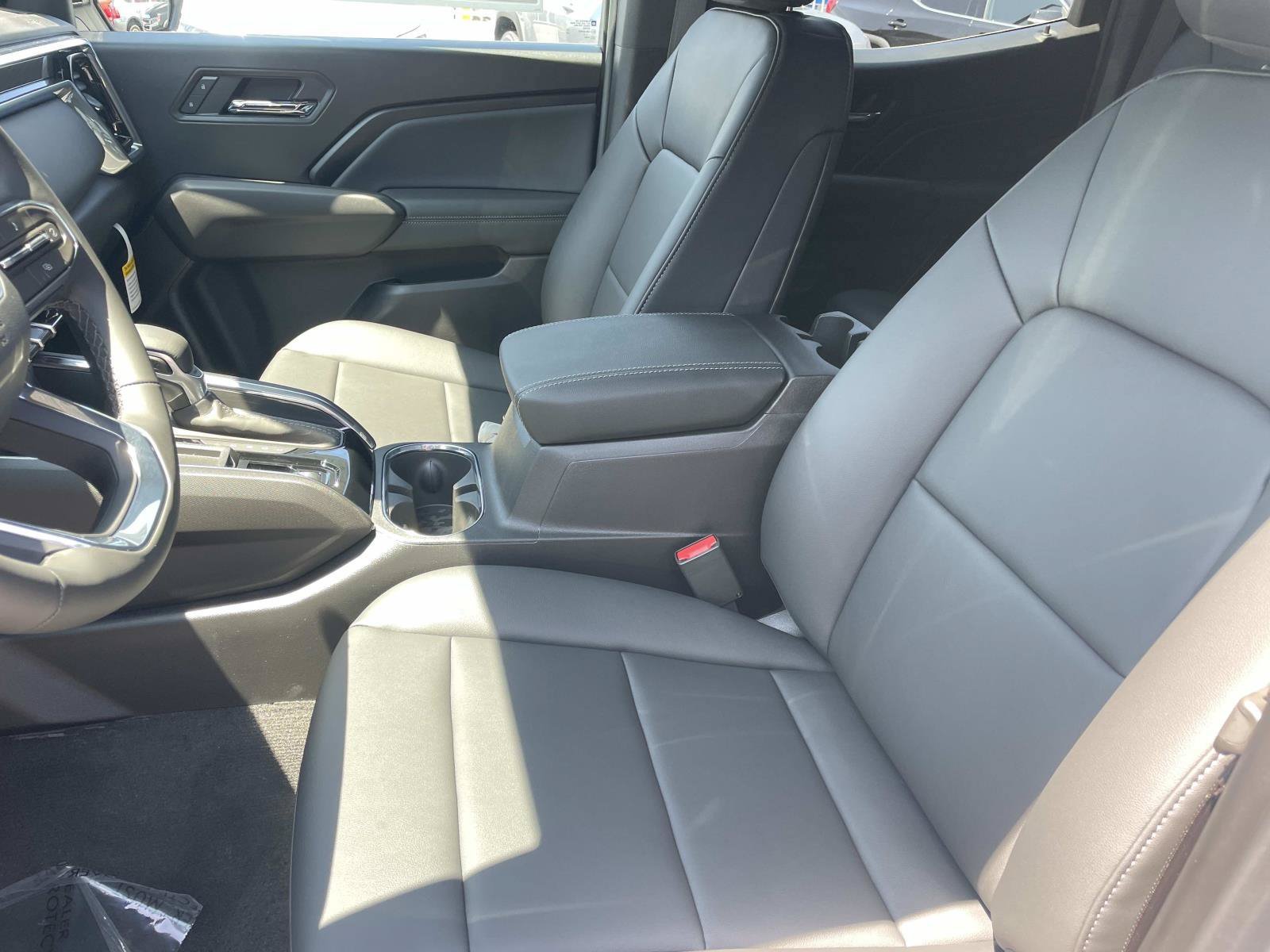 New 2026 GMC Canyon Elevation w/ Convenience Package RWD image 21