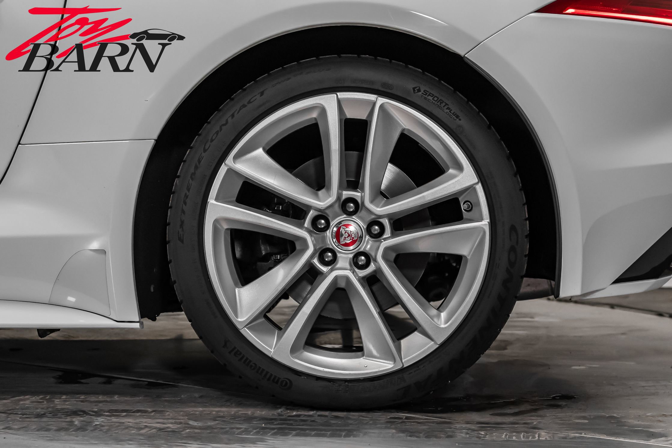 Used 2016 Jaguar F-TYPE S image 30