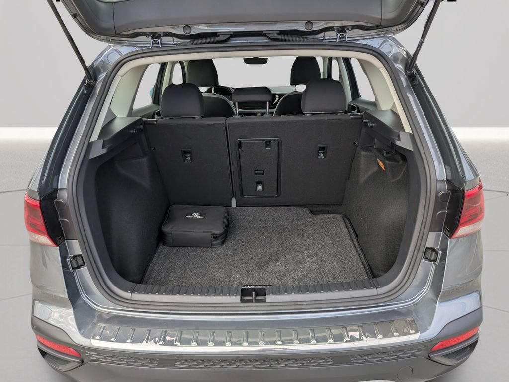 Certified 2023 Volkswagen Taos S FWD image 9