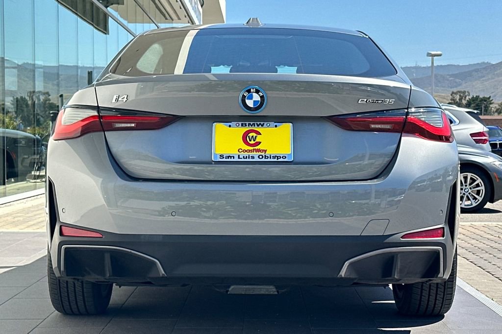 Used 2023 BMW i4 eDrive35 RWD image 4