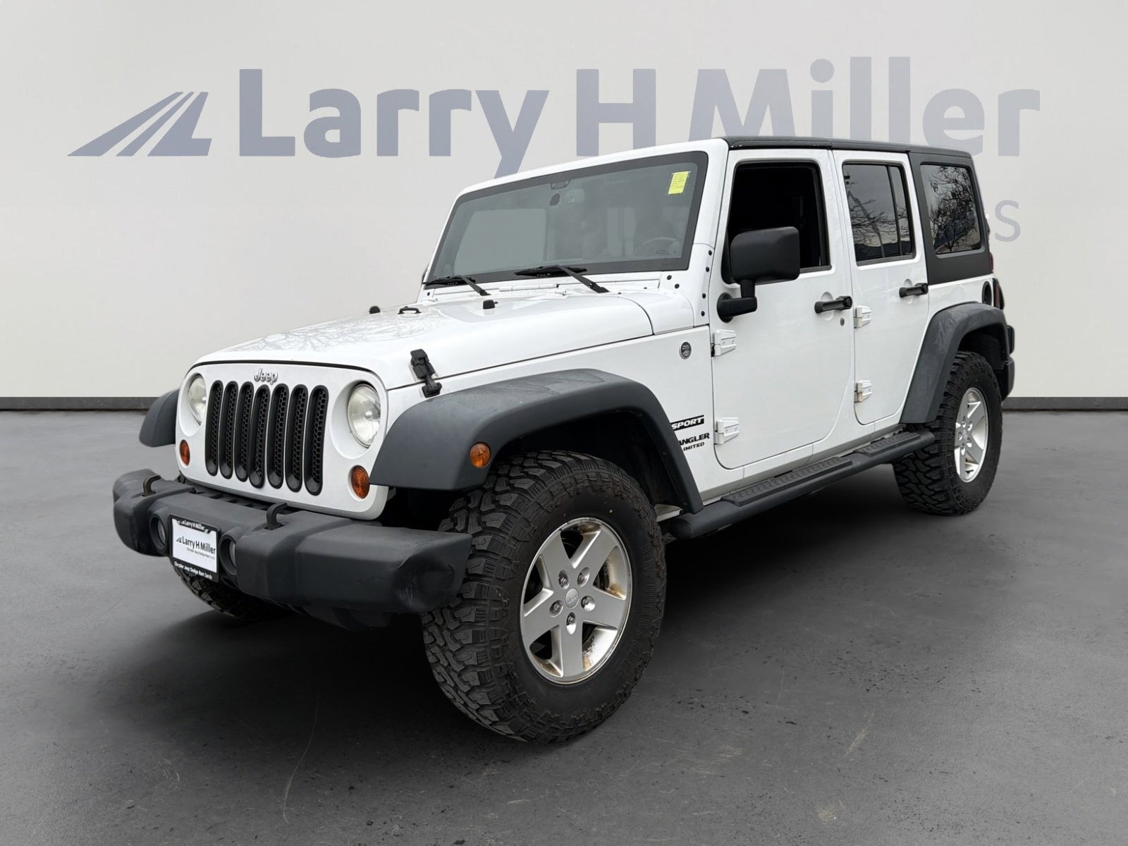 Used 2013 Jeep Wrangler Unlimited Sport image 4