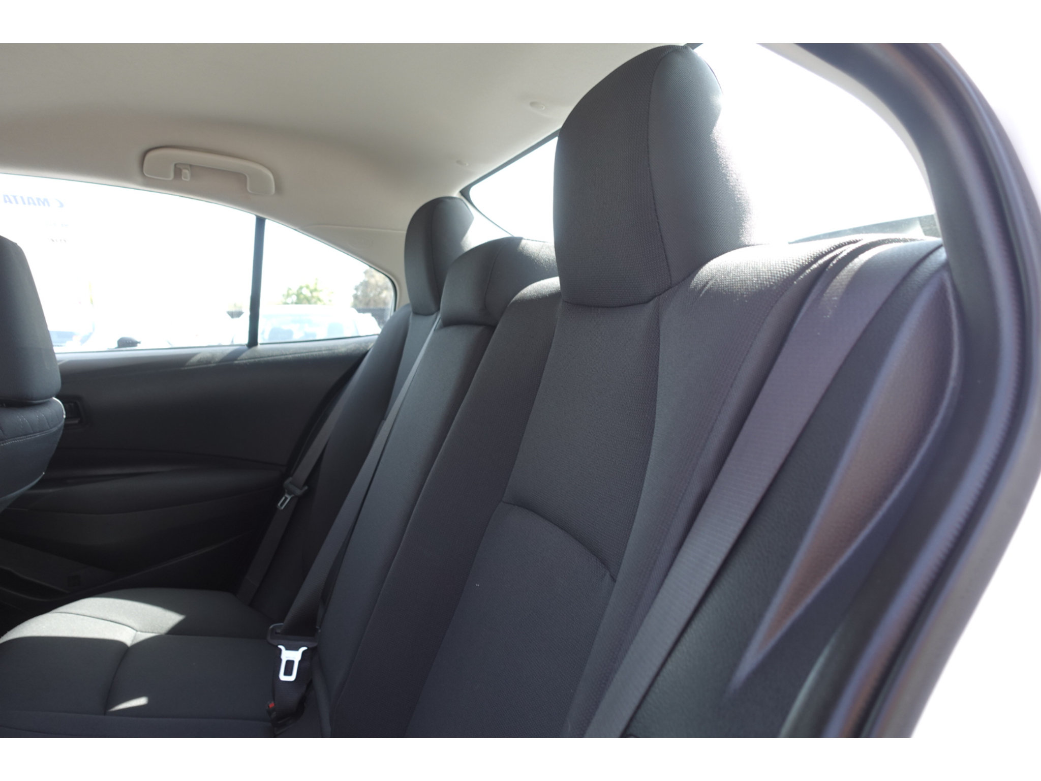 Used 2025 Toyota Corolla LE FWD image 21