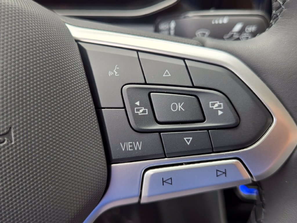 New 2027 Volkswagen Jetta SE FWD image 12