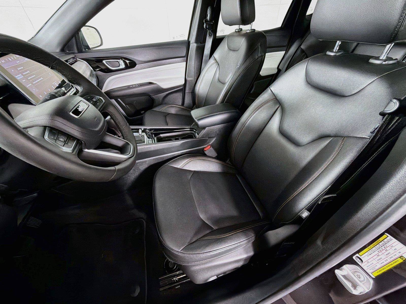 Used 2024 Jeep Compass Limited AWD/4WD image 2