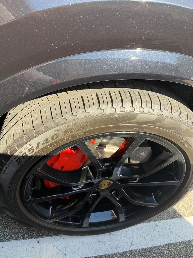 Used 2020 Porsche Cayenne Turbo image 23