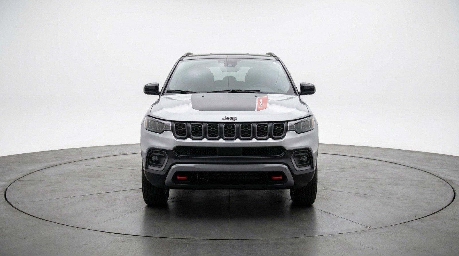 Used 2025 Jeep Compass Trailhawk image 2