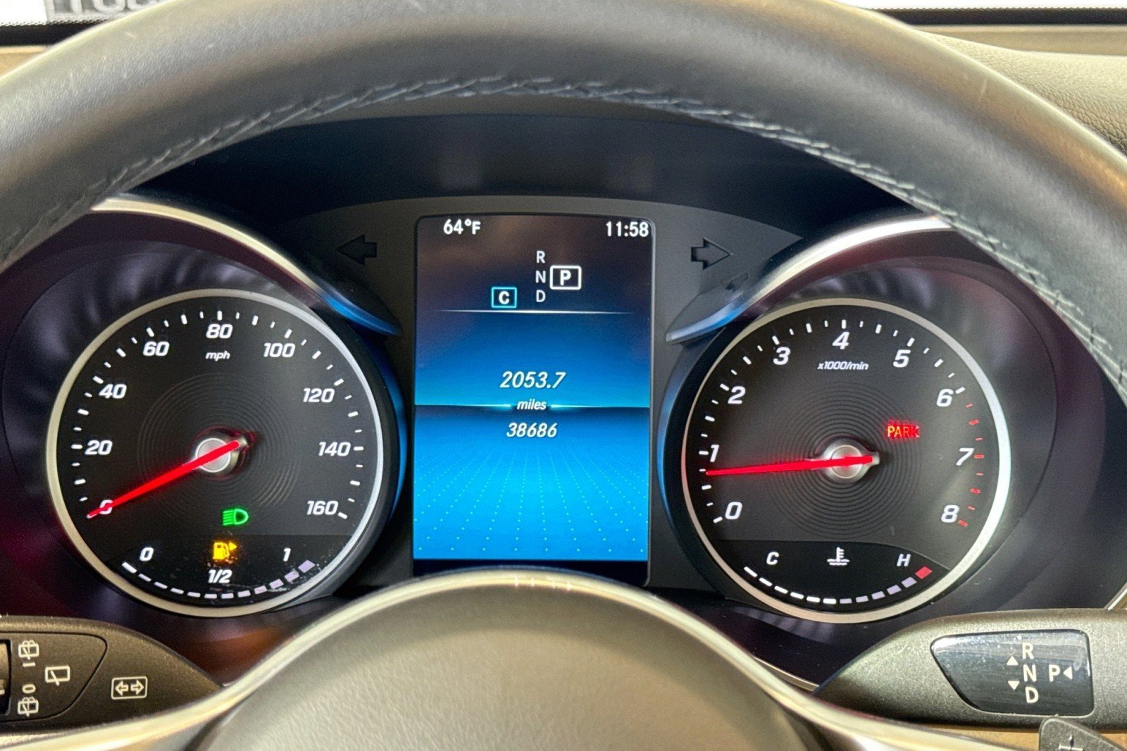 Used 2021 Mercedes-Benz GLC 300 4MATIC image 12