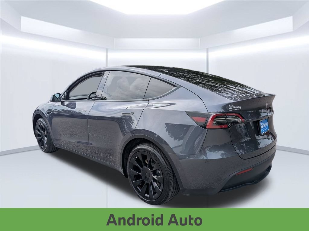 Used 2022 Tesla Model Y Long Range AWD/4WD video 3