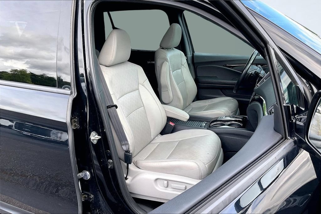 Used 2019 Honda Passport Elite image 30