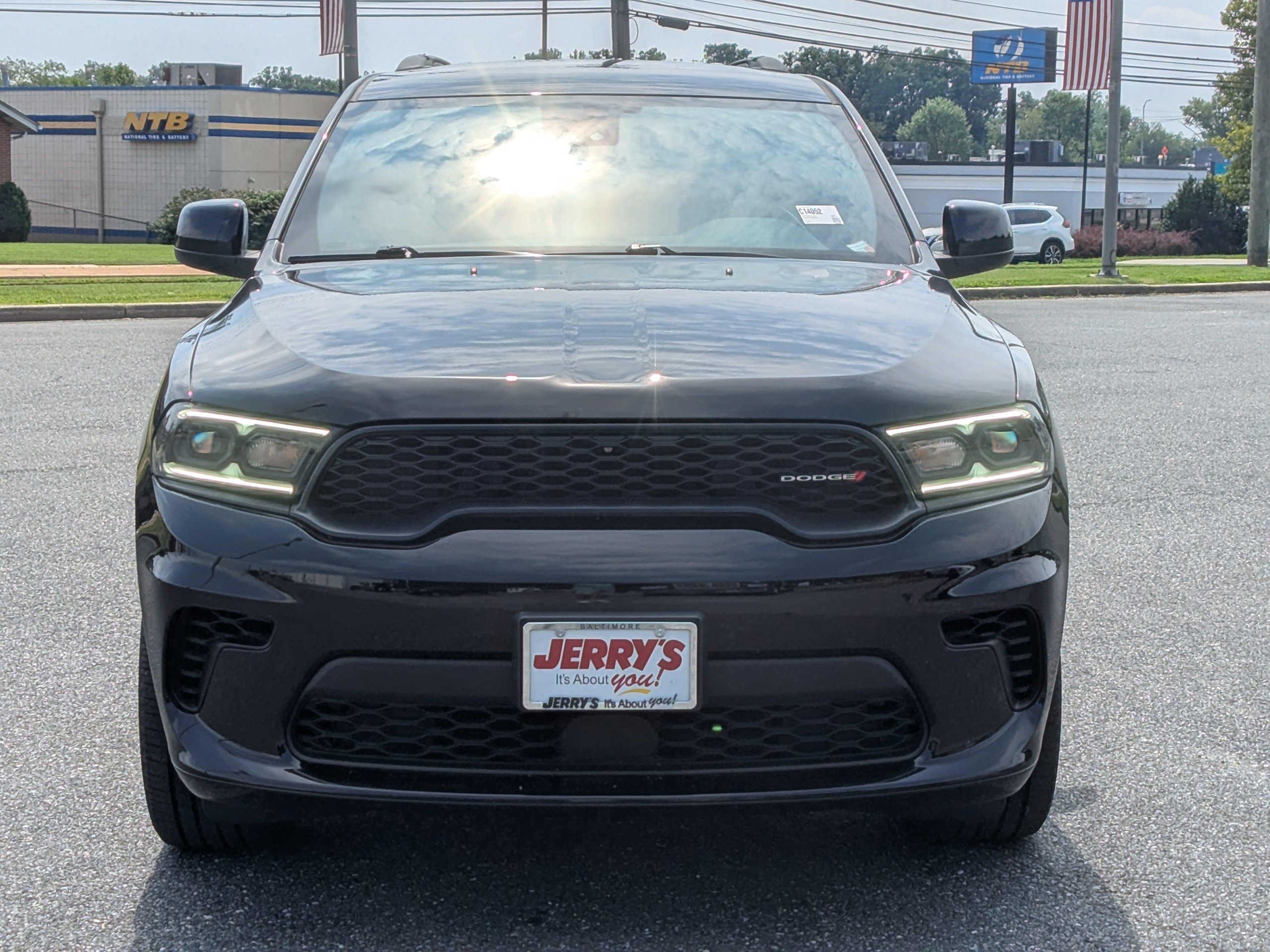 Used 2023 Dodge Durango GT AWD/4WD image 2