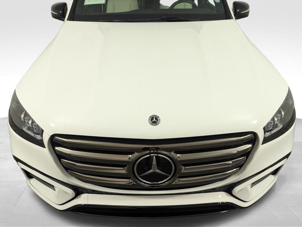 Used 2025 Mercedes-Benz GLS 450 4MATIC image 59