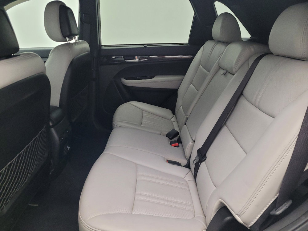 Used 2014 Kia Sorento SX w/ 3rd Row Package image 18