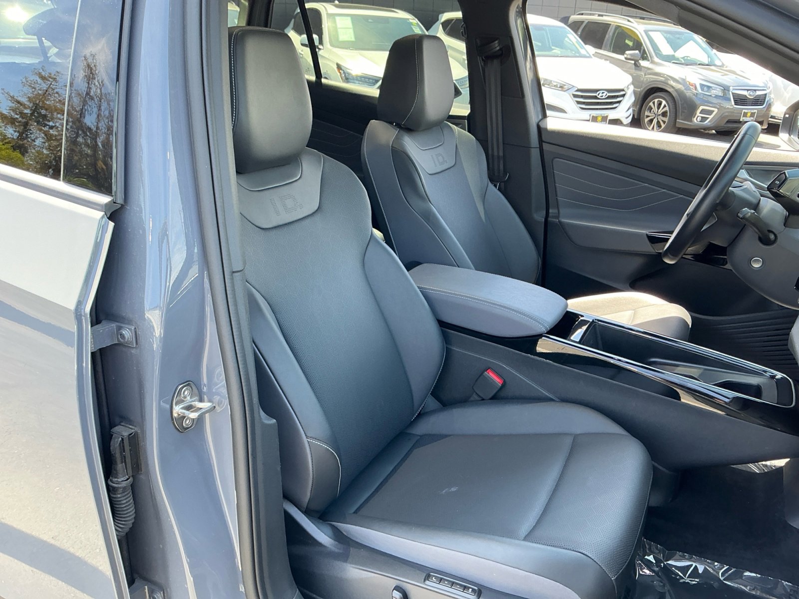 Used 2023 Volkswagen ID.4 S image 21