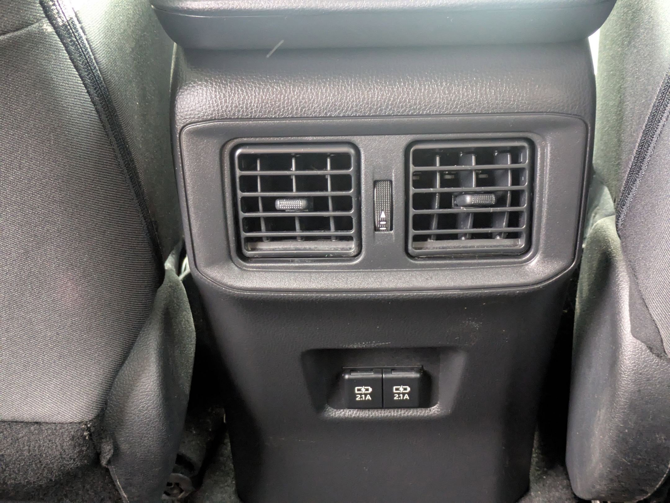 Used 2021 Toyota RAV4 XLE w/ Carpet Mat Package (TMS) image 26