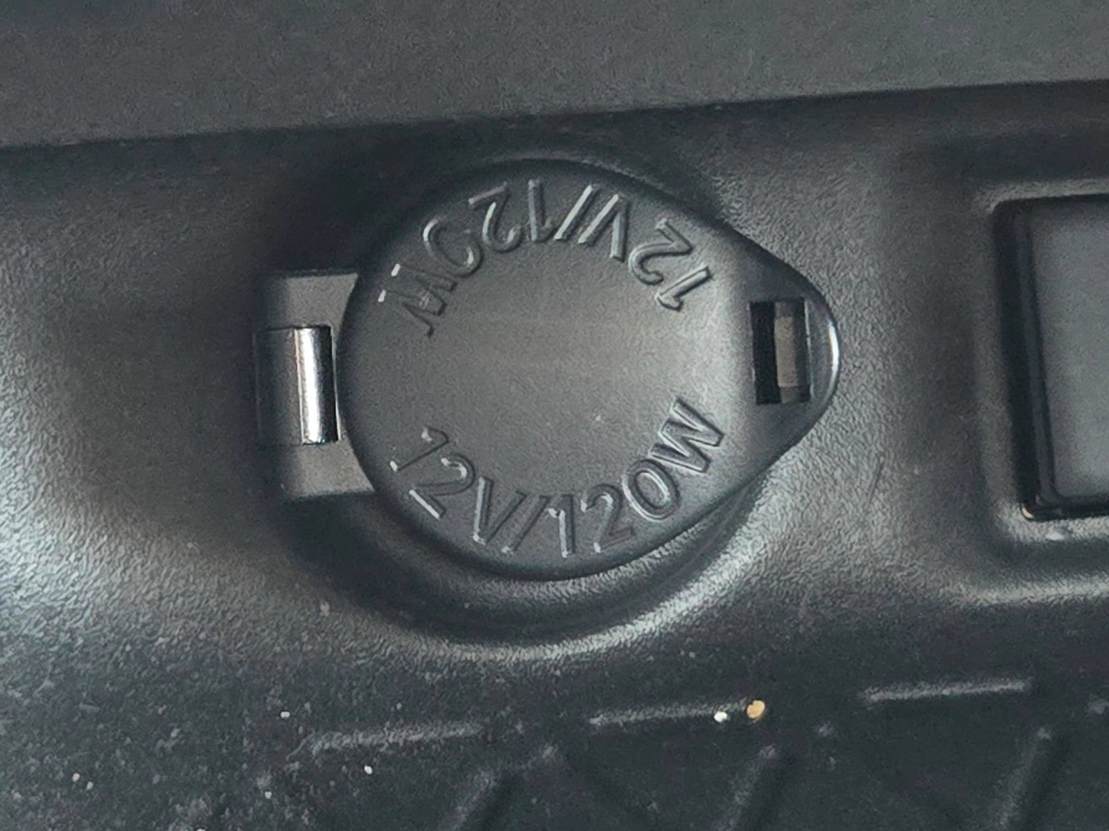 Used 2021 Toyota RAV4 XLE AWD/4WD image 26
