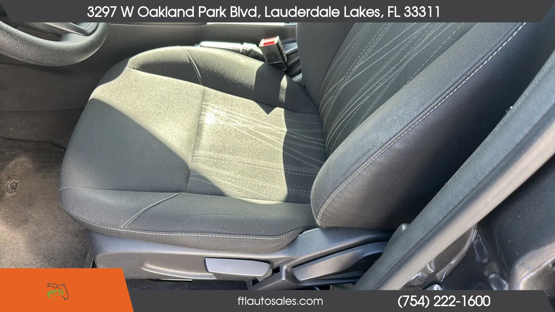 Used 2018 Ford Focus SE FWD image 23