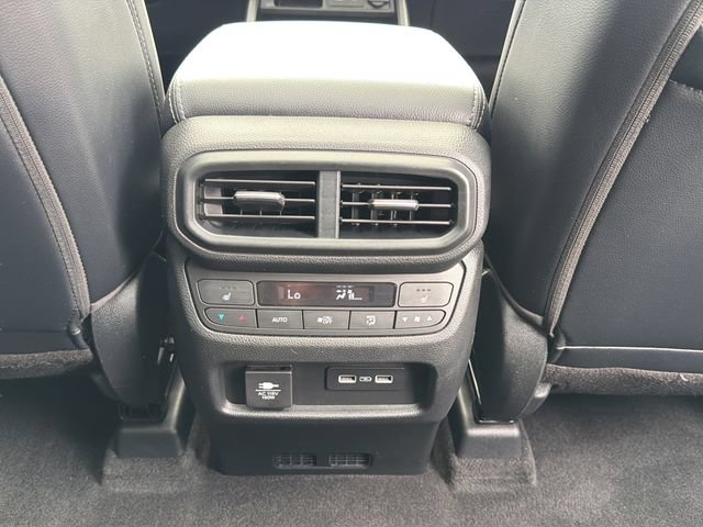 Used 2023 Honda Pilot Elite image 26