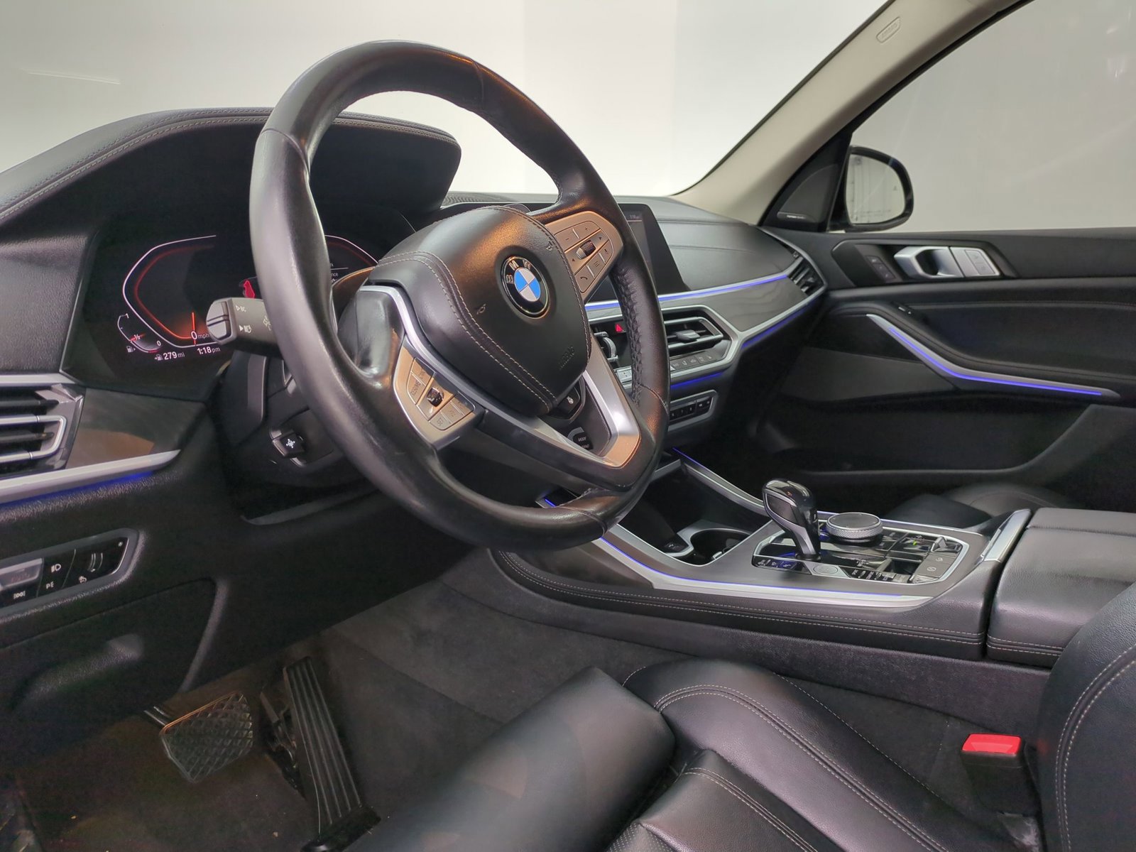 Used 2021 BMW X7 xDrive40i w/ Premium Package image 4