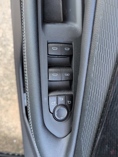 New 2026 Chevrolet Blazer EV LT AWD/4WD image 17