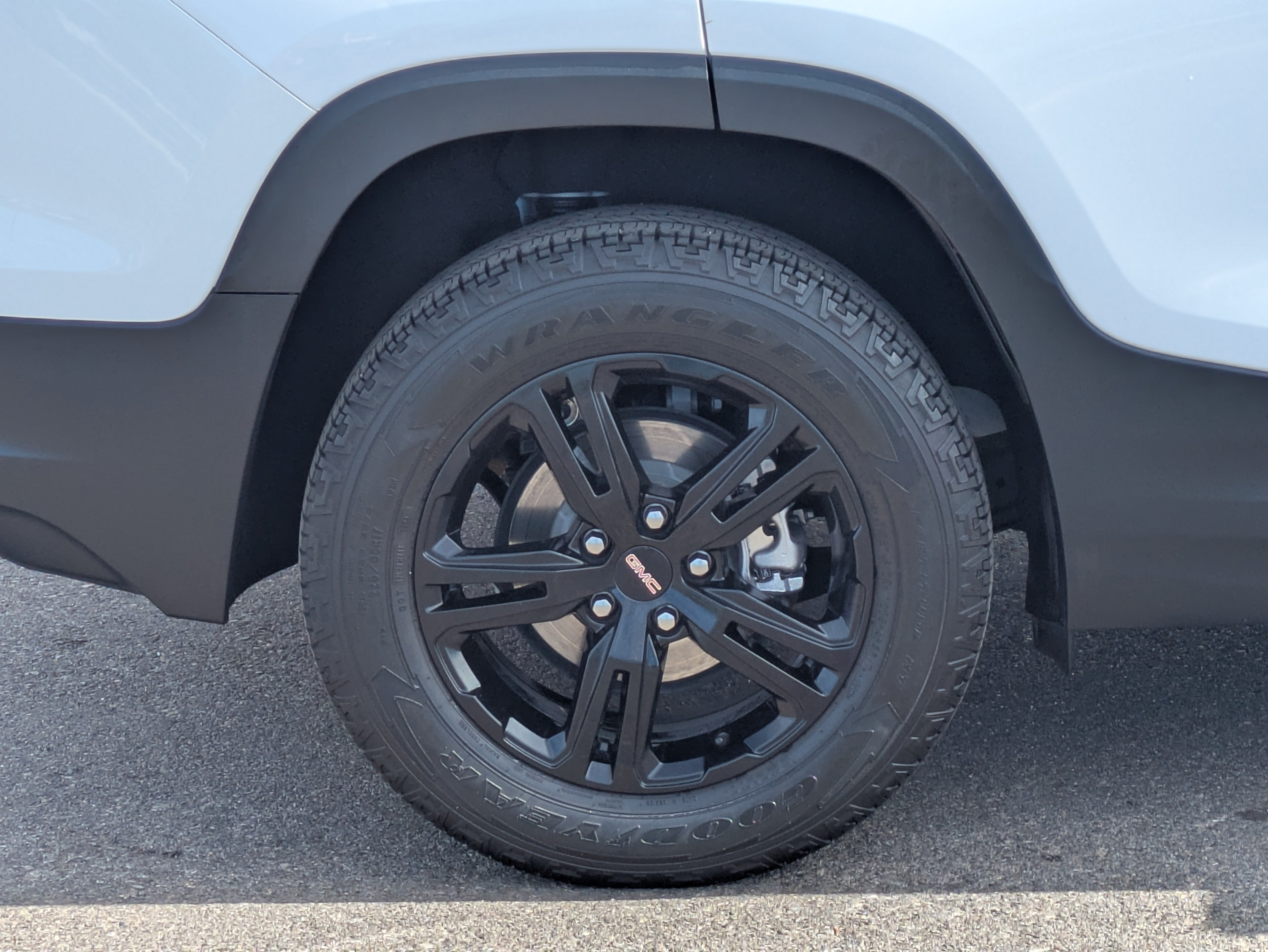Used 2024 GMC Terrain AT4 w/ Tech Package AWD/4WD image 9